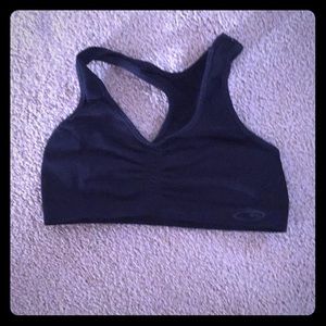 black sports bra